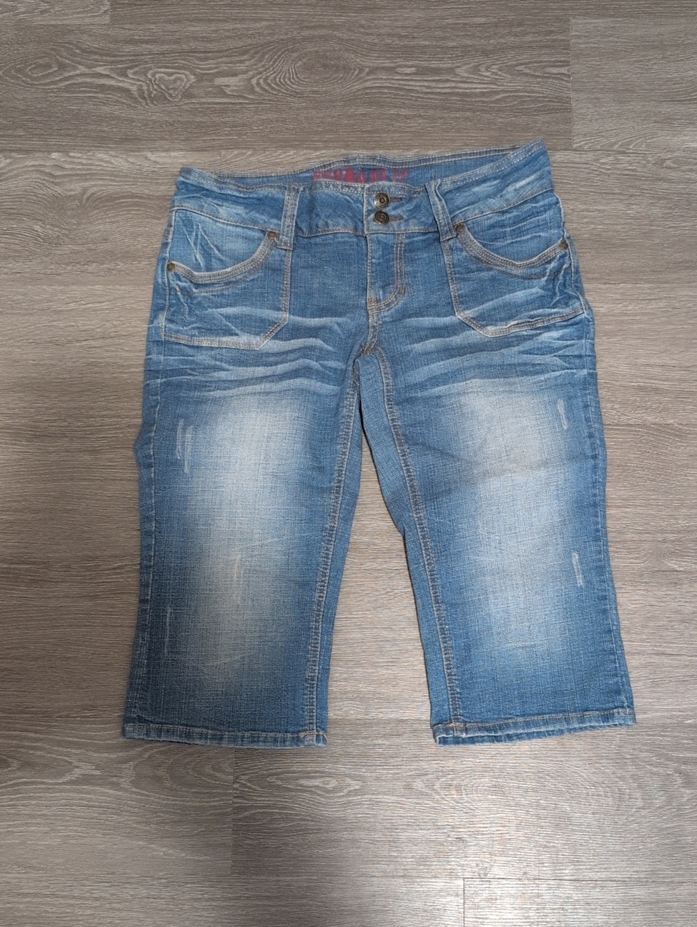 Women's Jean Capris